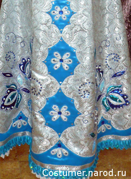 Вышивка женского русского народного костюма
